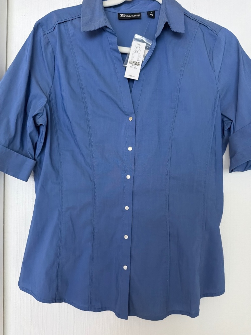 NWT New York & Company Blue Button-Up Shirt Women’s Size Medium